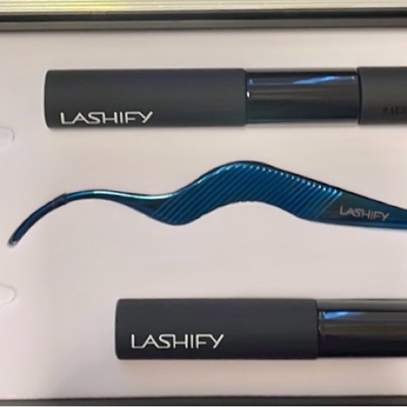 NEW Lashify ✨ White LED Light Control Kit • Sapphire Petite Wand - Picture 3 of 9